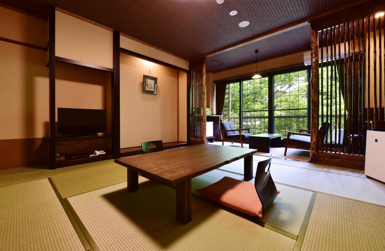 Hotel Kutsurogijyuku Shintaki Aizuwakamatsu Exterior foto
